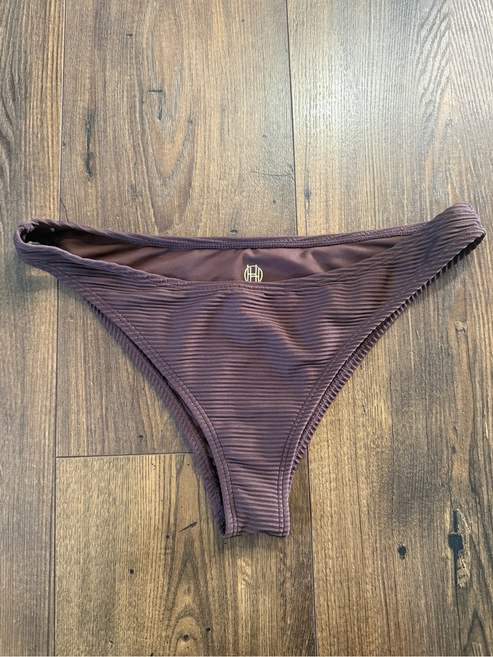 House of Harlow 1960 Brown Ribbed Set W/ Bikini Bottom (M) & Cover Up Skirt (S) - Picture 3 of 10